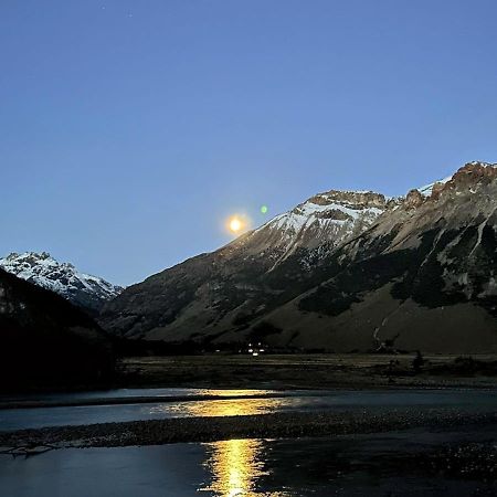 Camping Rio De Las Vueltas El Chalten Esterno foto
