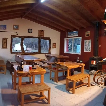 Camping Rio De Las Vueltas El Chalten Esterno foto
