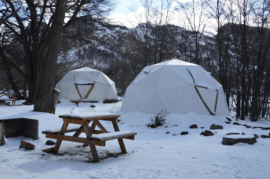 Camping Rio De Las Vueltas El Chalten Esterno foto